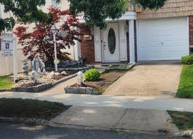 Property at 469 Barlow Ave, Staten Island, NY 10308, 3 beds, 1.5 baths