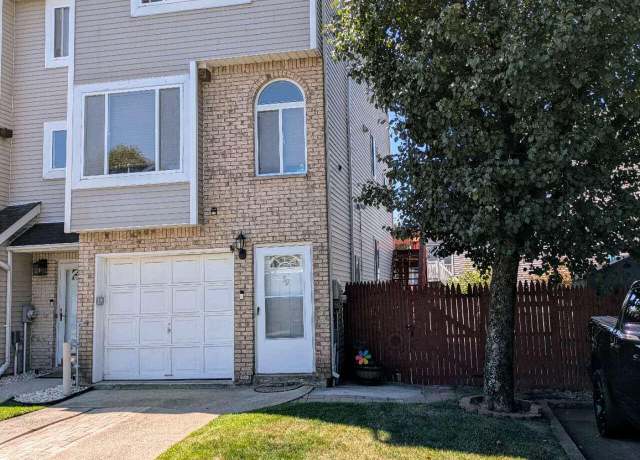 Property at 50 Mallard Ln, Staten Island, NY 10309, 2 beds, 1.5 baths