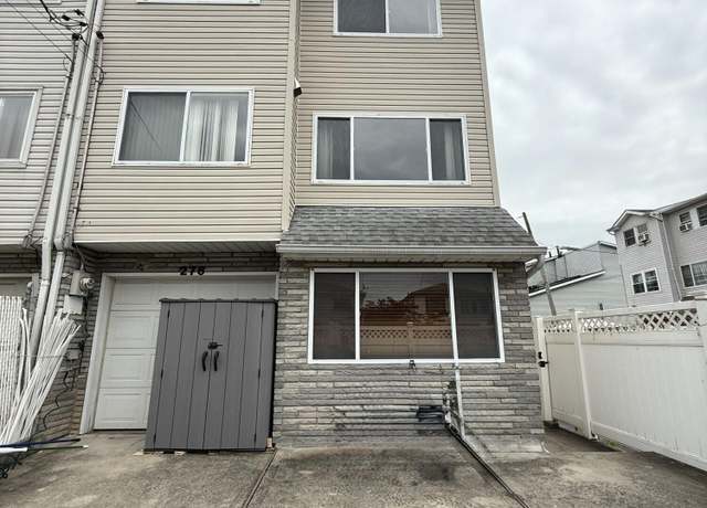 Property at 276 Hett Ave, Staten Island, NY 10306, 3 beds, 2.5 baths
