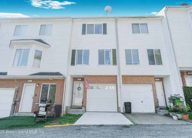 Property at 78 Amanda Ct, Staten Island, NY 10312, 1 bed, 1.5 baths