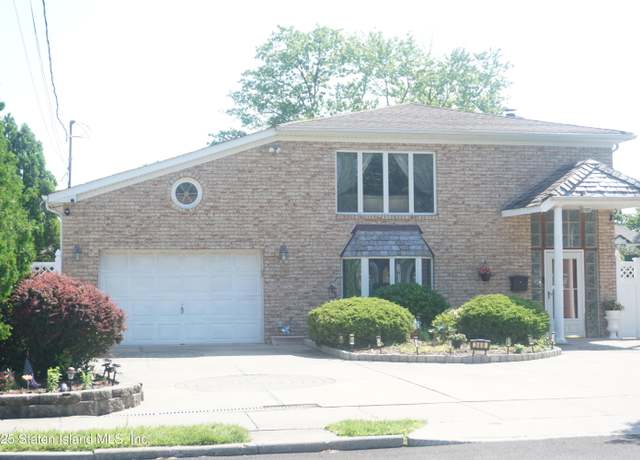 Property at 249 Ridgecrest Ave, Staten Island, NY 10312, 4 beds, 2.5 baths