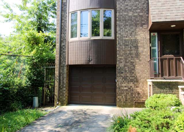 Property at 42 Narrows Rd S, Staten Island, NY 10305, 3 beds, 2.5 baths
