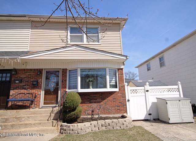 Property at 411 Ridgecrest Ave, Staten Island, NY 10312, 3 beds, 2.5 baths