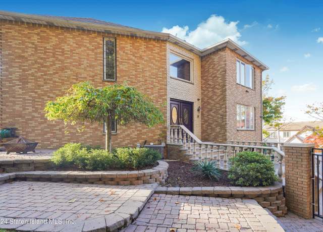 Property at 120 Bolivar St, Staten Island, NY 10314, 3 beds, 2.5 baths