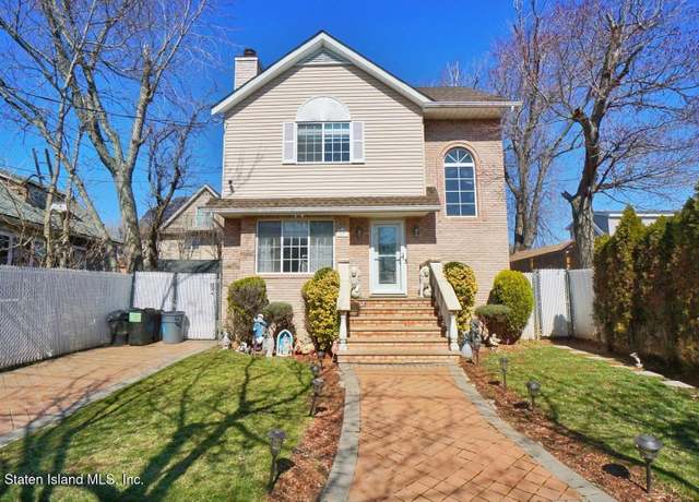 Property at 61 Billop Ave, Staten Island, NY 10307, 3 beds, 2.5 baths