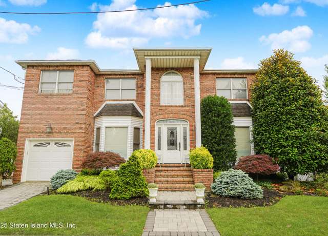 Property at 6 Kathleen Ct, Staten Island, NY 10307, 3 beds, 2.5 baths
