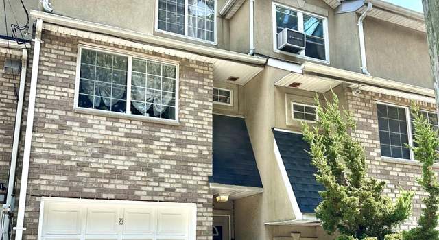 Photo of 23 Savo Ln, Staten Island, NY 10305