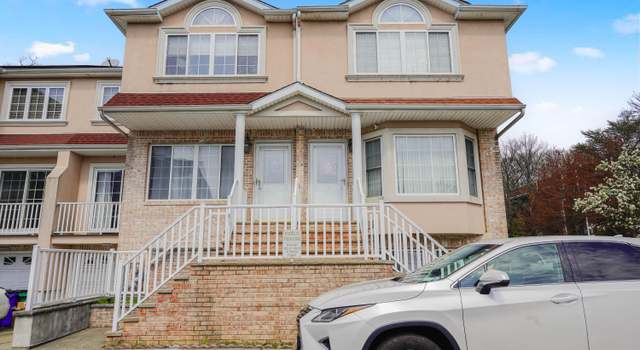 Photo of 15 Chesterfield Ln, Staten Island, NY 10314