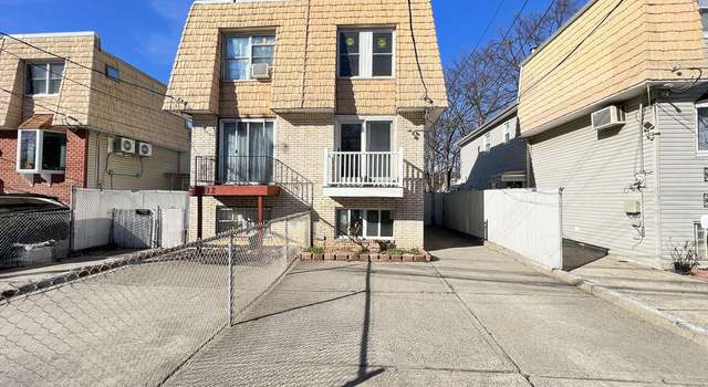Photo of 410 Willow Rd W, Staten Island, NY 10314