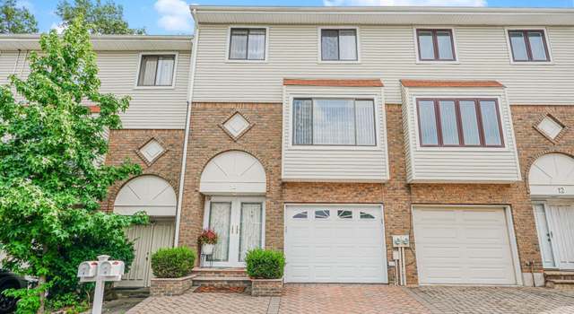 Photo of 10 Ivy Ct, Staten Island, NY 10309