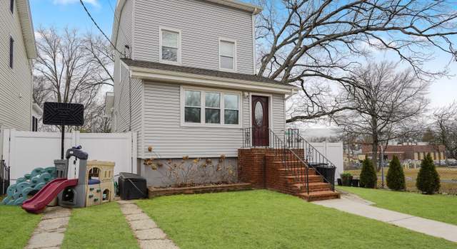 Photo of 2 Fairview Ave, Staten Island, NY 10314