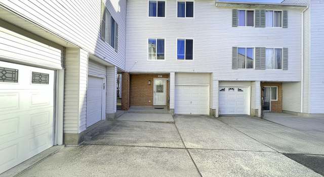 Photo of 481 Ilyssa Way, Staten Island, NY 10312
