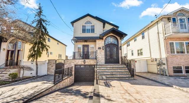 Photo of 74 Pitney Ave, Staten Island, NY 10309