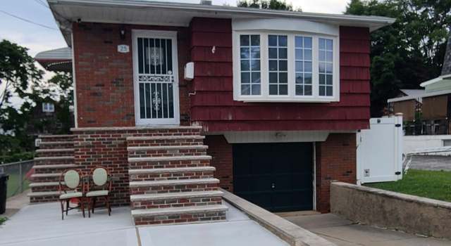 Photo of 25 Seneca St, Staten Island, NY 10310