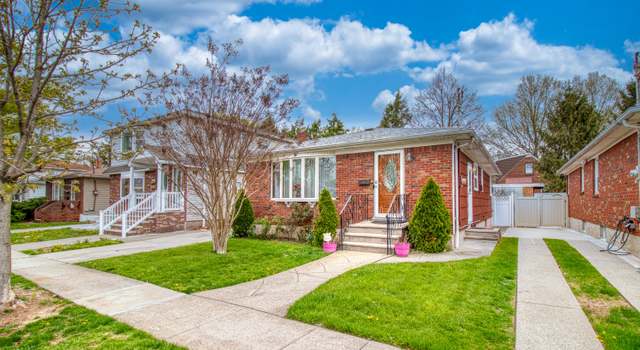 Photo of 205 Cannon Blvd, Staten Island, NY 10306