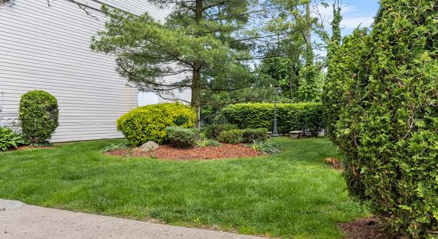 Photo of 52 Francine Ct Unit A, Staten Island, NY 10306