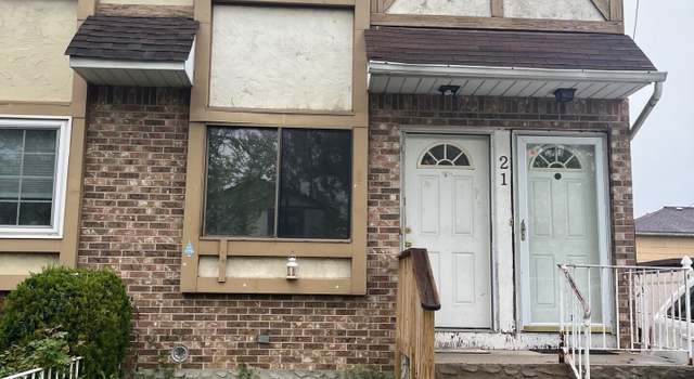 Photo of 21 Luke Ct, Staten Island, NY 10306