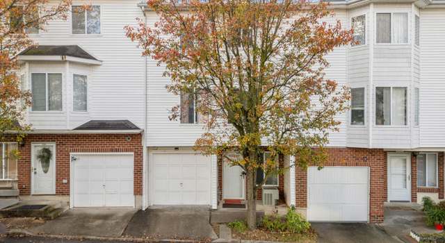 Photo of 224 Aspen Knoll Way, Staten Island, NY 10312