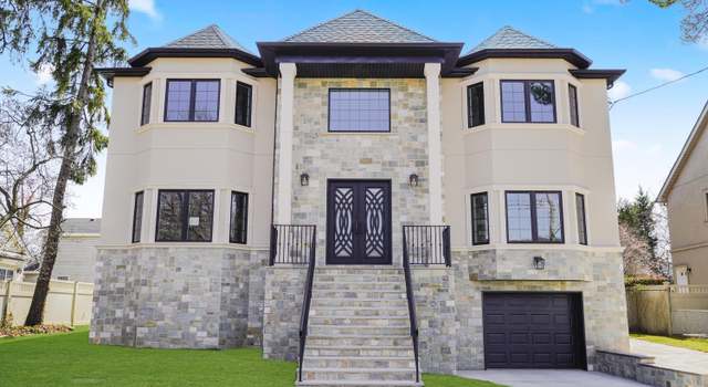 Photo of 212 Center St, Staten Island, NY 10306