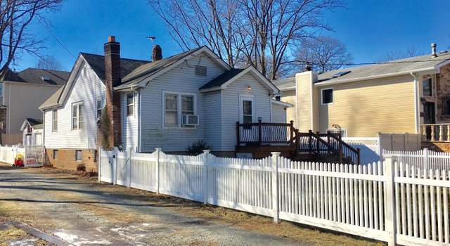 Photo of 132 Jefferson Blvd, Staten Island, NY 10312