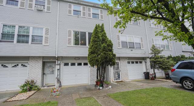 Photo of 121 Lorraine Loop, Staten Island, NY 10309