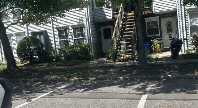 Photo of 183 B Pond Way, Staten Island, NY 10303