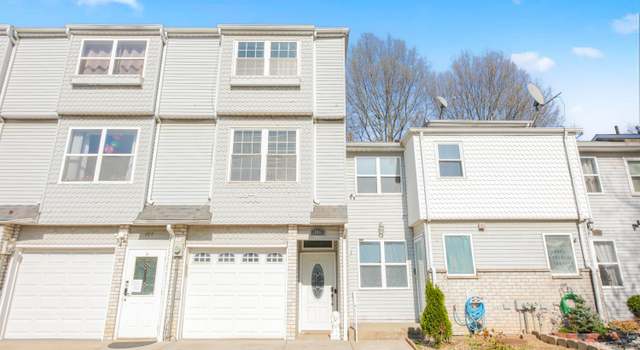 Photo of 106 Lorraine Loop, Staten Island, NY 10309