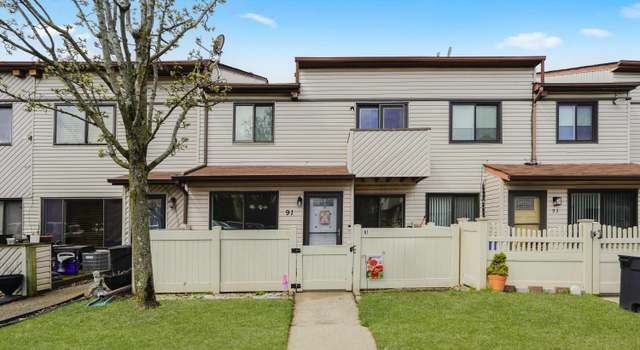 Photo of 91 Selvin Loop, Staten Island, NY 10303