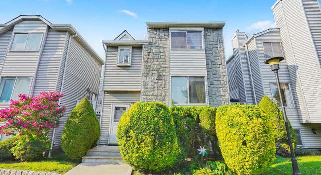 Photo of 68 Regal Walk, Staten Island, NY 10303