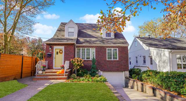 Photo of 710 Oakland Ave, Staten Island, NY 10310