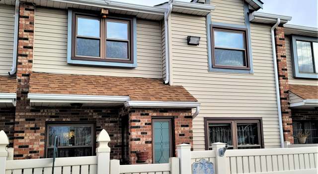 Photo of 73 Gina Ct, Staten Island, NY 10314