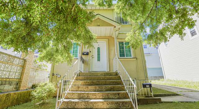 Photo of 174 Pine Pl, Staten Island, NY 10304