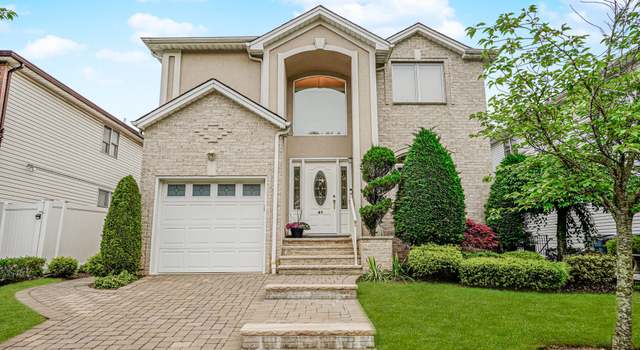 Photo of 41 Covington Cir, Staten Island, NY 10312
