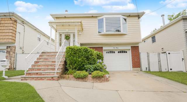 Photo of 212 Cortelyou Ave, Staten Island, NY 10312