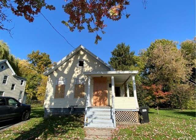 Property at 228 Putnam St, Syracuse, NY 13204, 3 beds, 1.5 baths