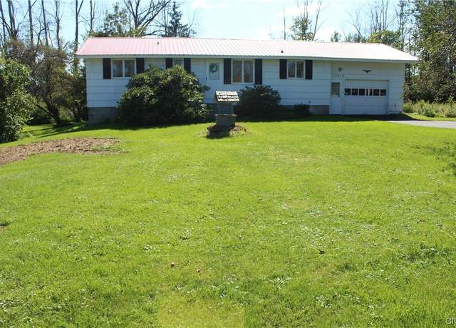 Property at 4444 State Route 31, Clay, NY 13041, 3 beds, 1.5 baths