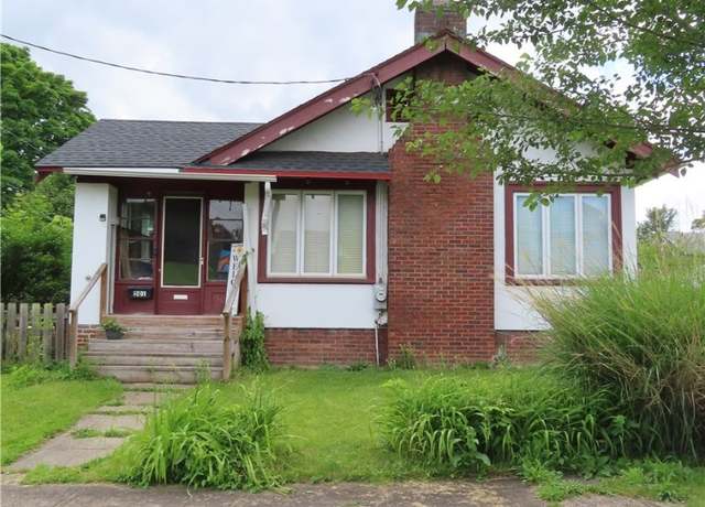 Property at 501 Helen St, Syracuse, NY 13203, 2 beds, 1 bath