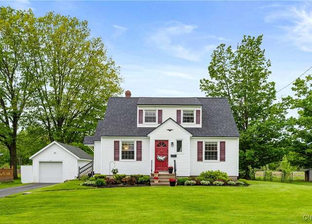 Property at 915 W Thomas St, Rome, NY 13440, 4 beds, 1.5 baths