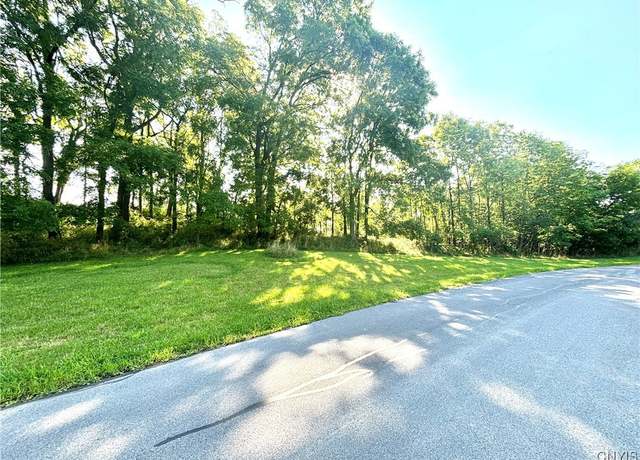 Property at 28 Bradley St, Auburn, NY 13021