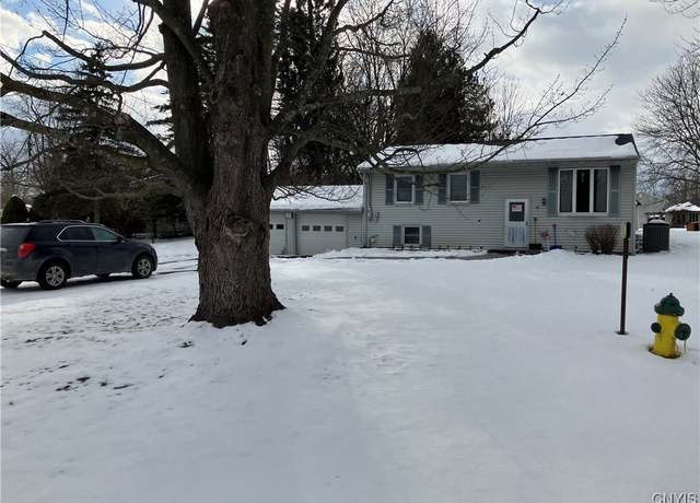 Property at 313 Idlewood Blvd, Van Buren, NY 13027, 3 beds, 1 bath