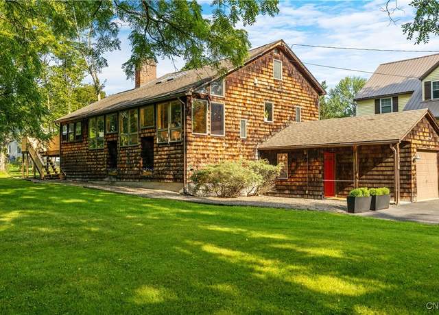 Property at 101 Hunt Dr, Manlius, NY 13066, 3 beds, 3 baths