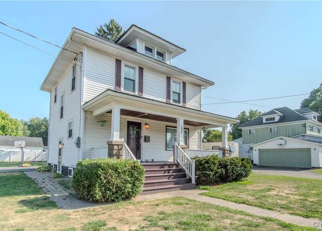 Property at 537 Proctor Ave, Ogdensburg, NY 13669, 3 beds, 1.5 baths