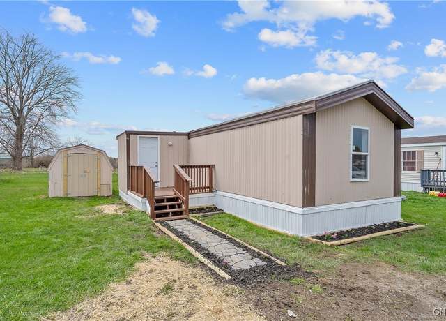 Property at 956 Middle Rd Unit 9W, Scriba, NY 13126, 3 beds, 2 baths