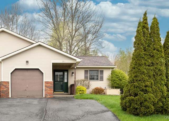 Property at 205 Christopher Cir, Oswego, NY 13126, 3 beds, 1 bath