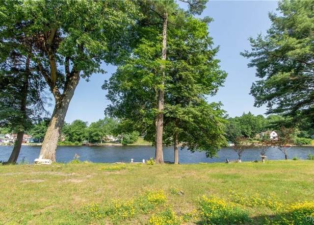 Property at 23130 Bradford Dr, Hounsfield, NY 13634