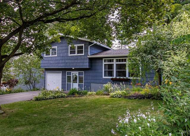 Property at 112 Haverhill Dr, Dewitt, NY 13214, 4 beds, 2 baths