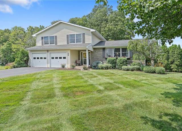Property at 1705 Lancelot Pl, Skaneateles, NY 13152, 3 beds, 2.5 baths