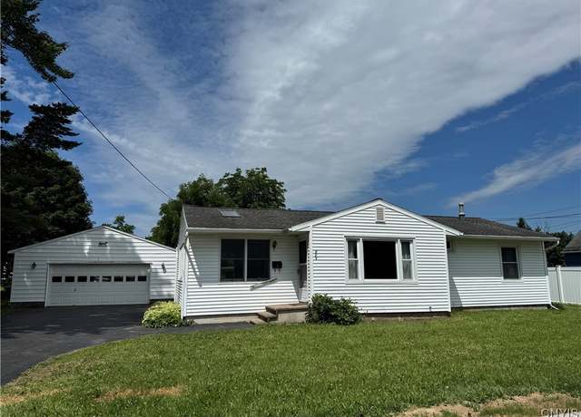 Property at 809 Kinne St, Dewitt, NY 13057, 3 beds, 1 bath