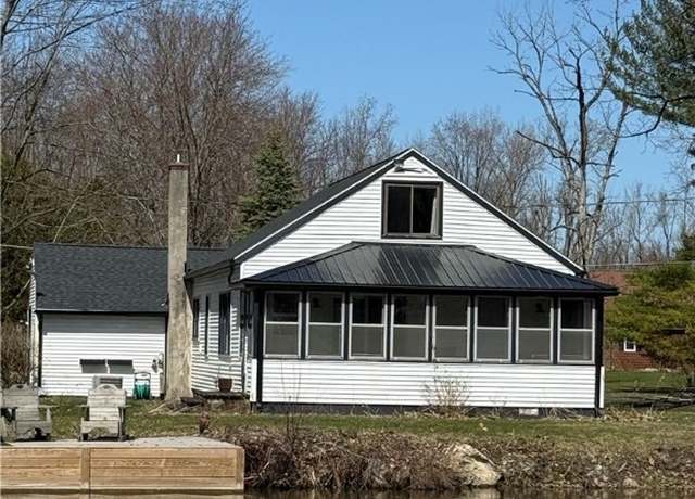 Property at 8434 Tuttle Rd, Cicero, NY 13030, 4 beds, 1 bath