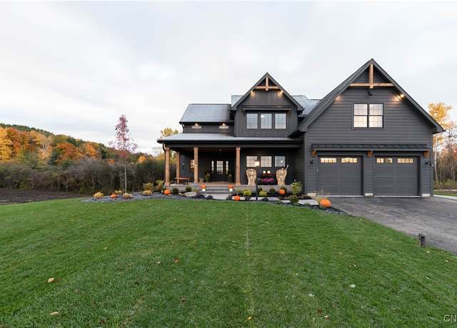 Property at 7103 Kittiwake Run, Manlius, NY 13104, 4 beds, 2.5 baths